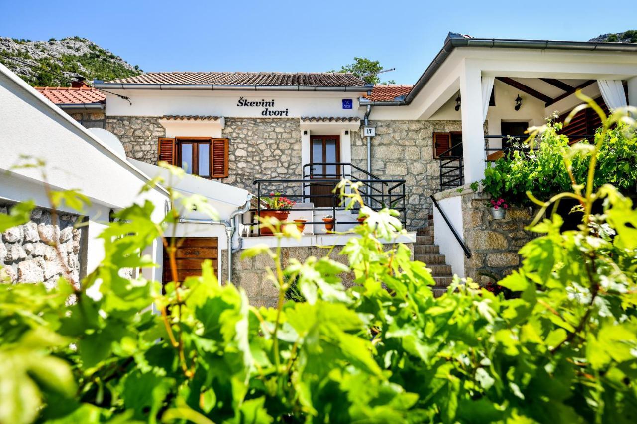 Holiday Home Skevini Dvori Starigrad Paklenica Esterno foto