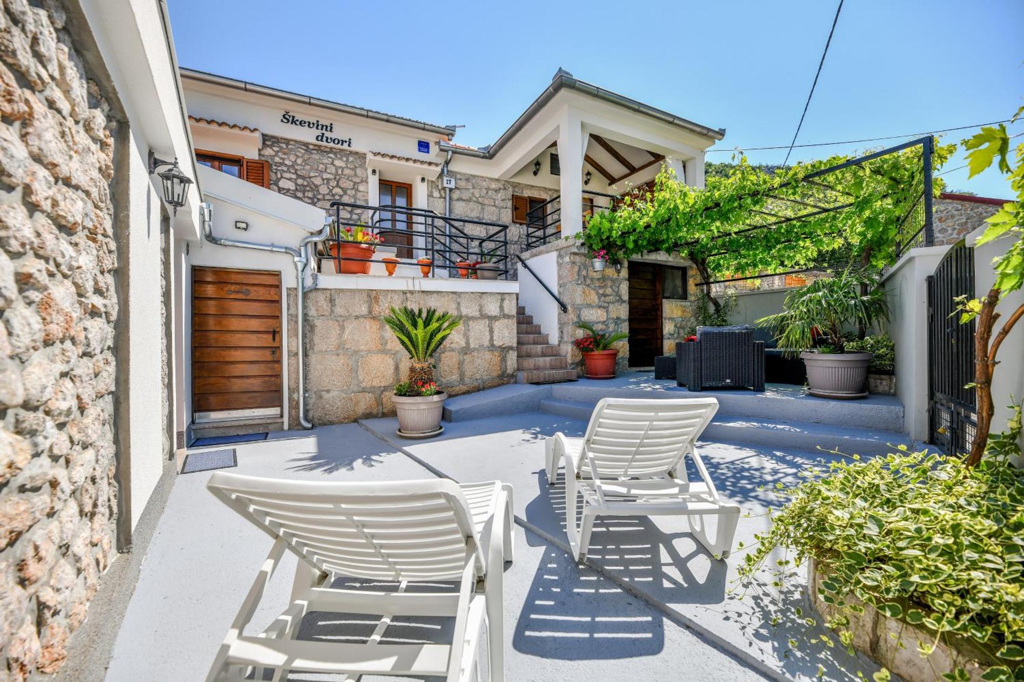 Holiday Home Skevini Dvori Starigrad Paklenica Esterno foto