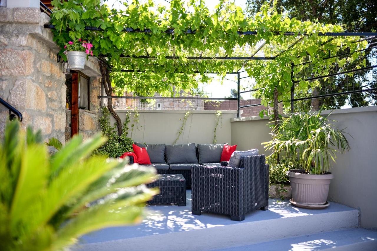 Holiday Home Skevini Dvori Starigrad Paklenica Esterno foto