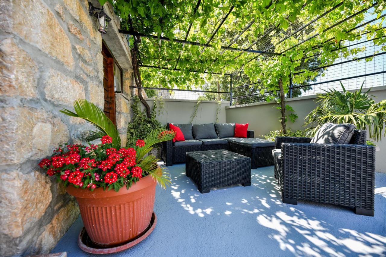Holiday Home Skevini Dvori Starigrad Paklenica Esterno foto