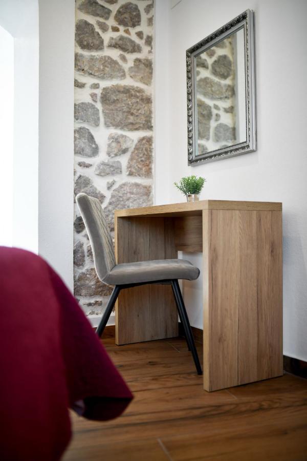 Holiday Home Skevini Dvori Starigrad Paklenica Esterno foto